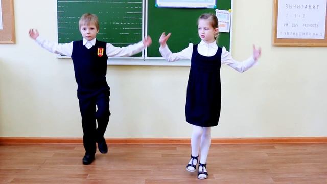 1 блок. Крупномоторное упражнение «Снизу вверх, сверху вниз» смотреть онлайн