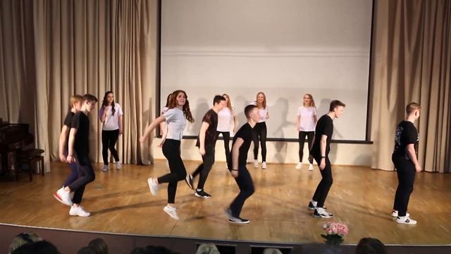 Танец на Последний звонок 2018 смотреть онлайн