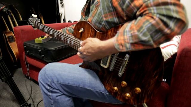 tc electronic cinders overdrive with Lollar mini humbuckers Fender Deluxe Amp смотреть онлайн
