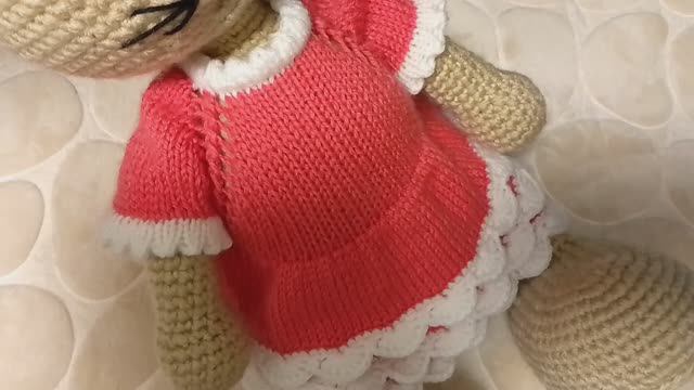 Как связать платье спицами, реглан сверху, для игрушки тильда. смотреть онлайн