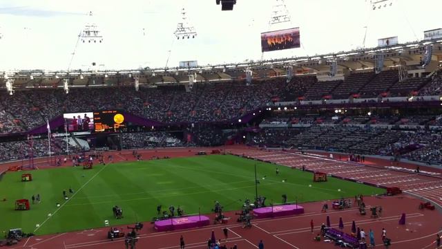 London 2012 - Athletics - Men's High Jump Victory Ceremony смотреть онлайн