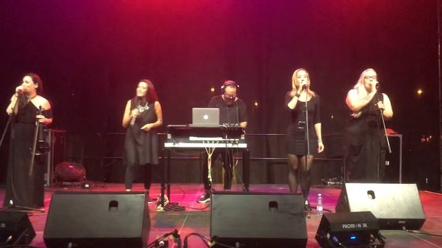 Janicsák Veca Labirintus- Budapest I. kerület смотреть онлайн