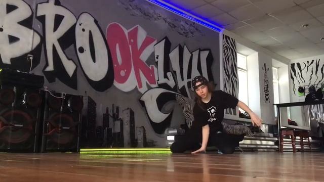 Обучалка по крабику-крекиту. Break-dance. смотреть онлайн