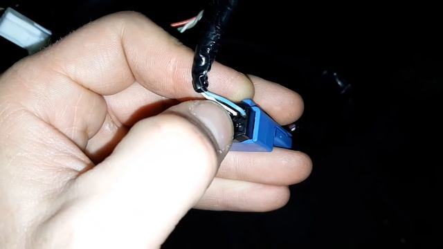 Установка камеры заднего хода на TOYOTA FIELDER HYBRID 2015г.+ линии разметки(сделано в Японии ) смотреть онлайн