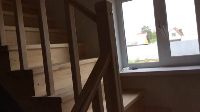 Обзор красивой деревянной лестницы смотреть онлайн