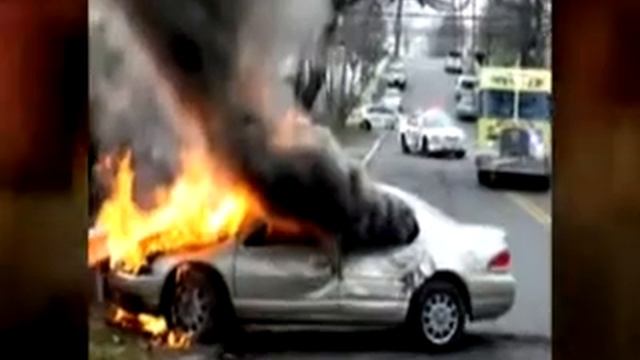 Car Fires....BURNING UP CARS.....Watch These Cars BURN ON FIRE смотреть онлайн