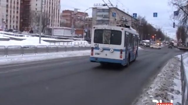 В Миассе внедрена безналичная система оплаты проезда в троллейбусах смотреть онлайн
