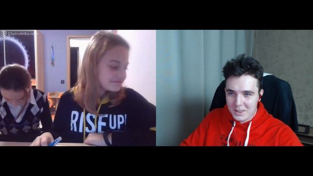 ДИКТОР УДИВЛЯЕТ В ЧАТ РУЛЕТКЕ смотреть онлайн