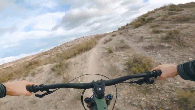 Test Canyon Stoic - Enduro Hardtail смотреть онлайн