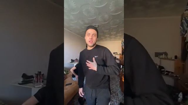 izpodpolaminimumdvacheloveka174 грязный флоу чистый фриз смотреть онлайн