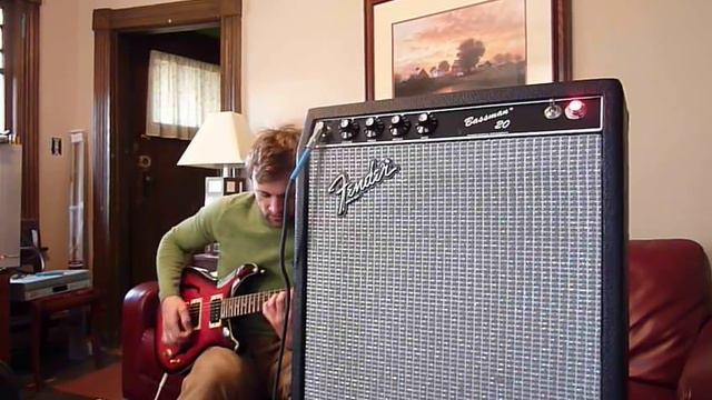 Review of Fender Bassman 20 and Raven PRS Copy Hollowbody RP-450 смотреть онлайн