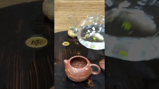 Чайник # 18112, исинская глина, 250 мл./Teapot # 18112, yixing clay, 250 ml. смотреть онлайн