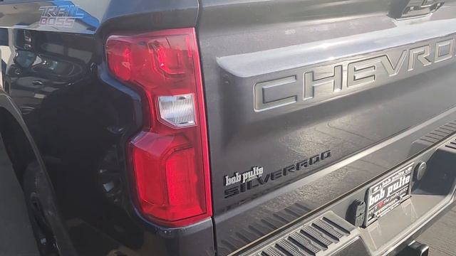 2022 Chevy Silverado 1500 LT Trail Boss Dark Ash Walk-around смотреть онлайн