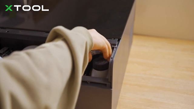 Лазерный резчик-гравировщик xTool смотреть онлайн