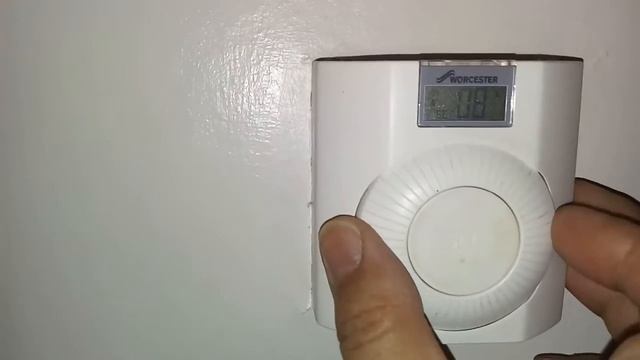 Tutorial - How to set the Thermostat смотреть онлайн