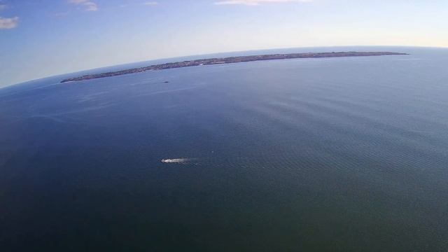 drone hubsan h501s pro ( Groix vue de haut ) смотреть онлайн