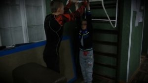 Супер дети! Мальчик в 7 лет подтянулся на турнике 46 раз