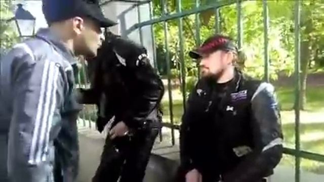 Советуем приезжать в Грузию без ,,георгиевских ленточек.'' смотреть онлайн