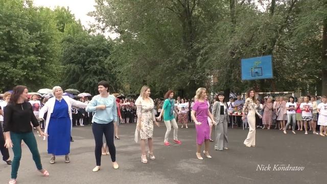 Сюрприз от родителей и учителей! Выпускник-2019 смотреть онлайн