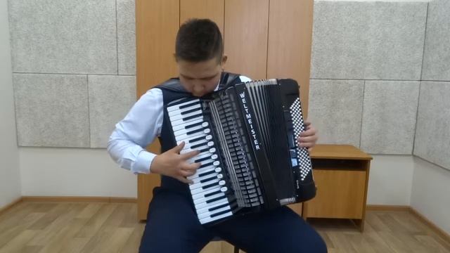 Р. Бажилин «Яблочко» смотреть онлайн