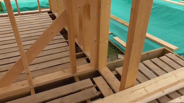 Косяк! Передвигаем каркасную стену. Контроль качества строительства каркасного дома.