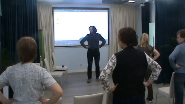 Дыхательная гимнкастика Урок вокала Московское долголетие 30 04 2024 смотреть онлайн