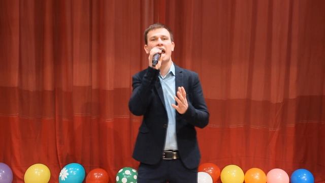 Город Детства. Исполняет Игорь Бахтин. Лебяжье. РДК смотреть онлайн