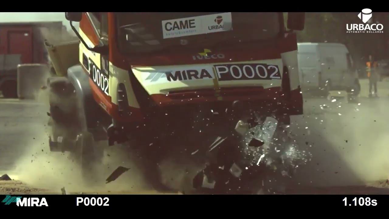 Urbaco, блокиратор ONE50 EVO, останавливает 2 грузовика, движущихся со скоростью 80 км ч 2 смотреть онлайн