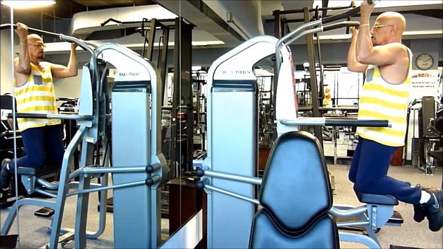 Super Slow Training on a Nautilus Gravitron смотреть онлайн