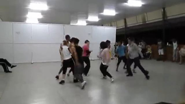 I wanna Party - Rio - Rehearsal смотреть онлайн