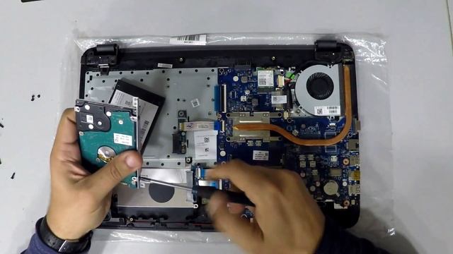 HP 250 G5 Full Disassembly and Reassembly смотреть онлайн