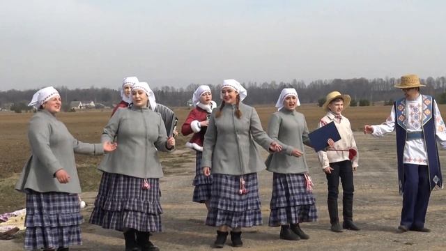 Обряд "Засевки" в Бешенковичском районе смотреть онлайн