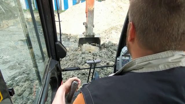 Разработка котлована: выемка грунта без нивелира смотреть онлайн