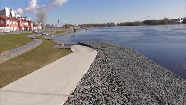 Кремлевская набережная в Великом Новгороде, необычный паводок или ошибки строительства? смотреть онлайн