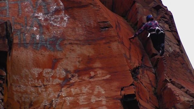 Наши Красные камни [Solar Fields - Our blue stones] (69-я параллель) смотреть онлайн