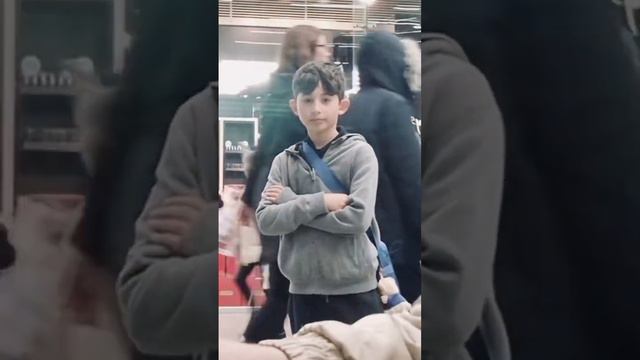 He asks me to play Rush E.. watch his reaction смотреть онлайн