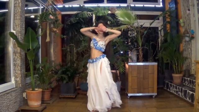 Bel Bont El Areed - Isabella Belly Dance - حسين الجسمي - بالبنط العريض - Hussain Al Jassmi смотреть онлайн