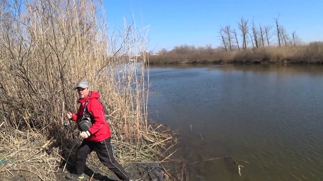 Первая рыбалка в 2021 Обзор снастей Обзор жилета для спиннингистов смотреть онлайн