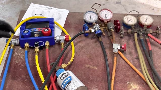 AC air conditioning manifold gauge overview and simple how to. R-12, R-134a смотреть онлайн