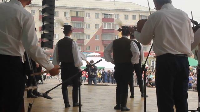 Мужской танец Чардаш..mp4 смотреть онлайн