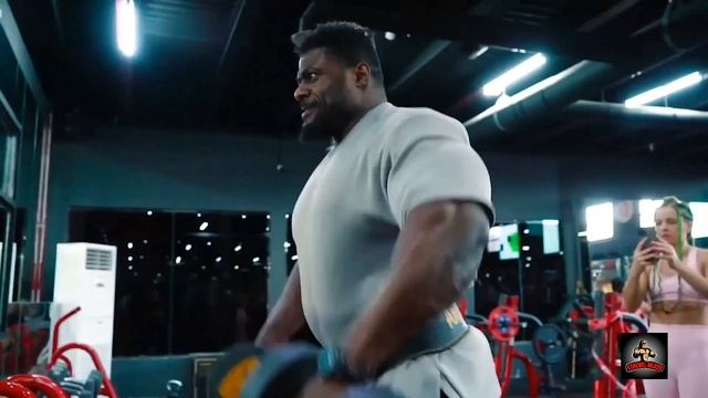 МОЩНЫЕ ВИТАМИНЫ ДЛЯ РОСТА МЫШЦ смотреть онлайн