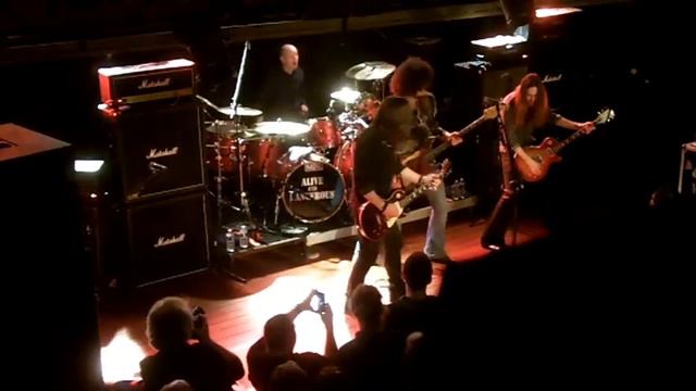 Brian Downey's Alive and dangerous performing 'Rosalie' @ Spirit of 66 Verviers, Belgium 12.2.2019 смотреть онлайн