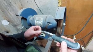 Как наточить нож своими руками на нождаке_!.mp4