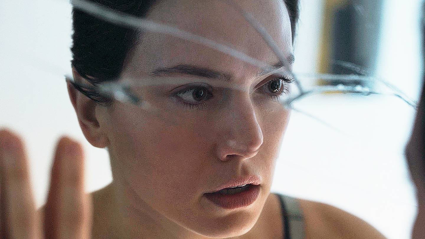 Тайна в её глазах — Русский трейлер (2024) смотреть онлайн