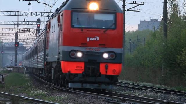 [RZD] EP2K-220 / ЭП2К-220 с поездом №42 Великий Новгород — Москва смотреть онлайн