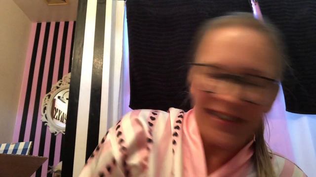 Huge BBW and Pink Haul смотреть онлайн