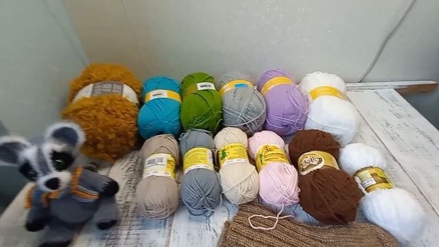 ЭПИЗОД 33. ВЯЖУ НОСКИ. ДОББИ КРЮЧКОМ. ПОКУПКА ПРЯЖИ. смотреть онлайн