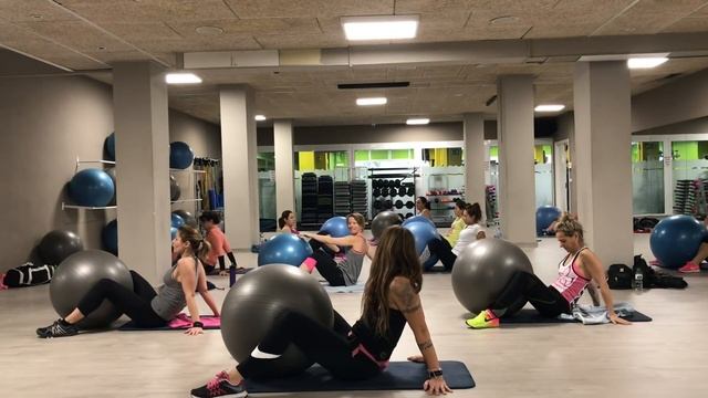 Clase De Fitball смотреть онлайн