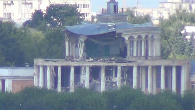 Тверь. Вид с самого нижнего моста по ходу течения. смотреть онлайн