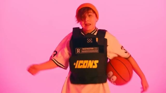 Кто Лучше Поет Милана Хаметова или Камиль из сериала Кампус ? смотреть онлайн